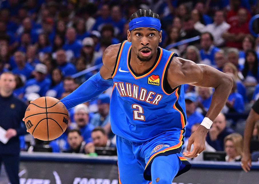 Check in for three quarters! Alexander quickly scored 30+12, leading the team to an 8-game winning streak.