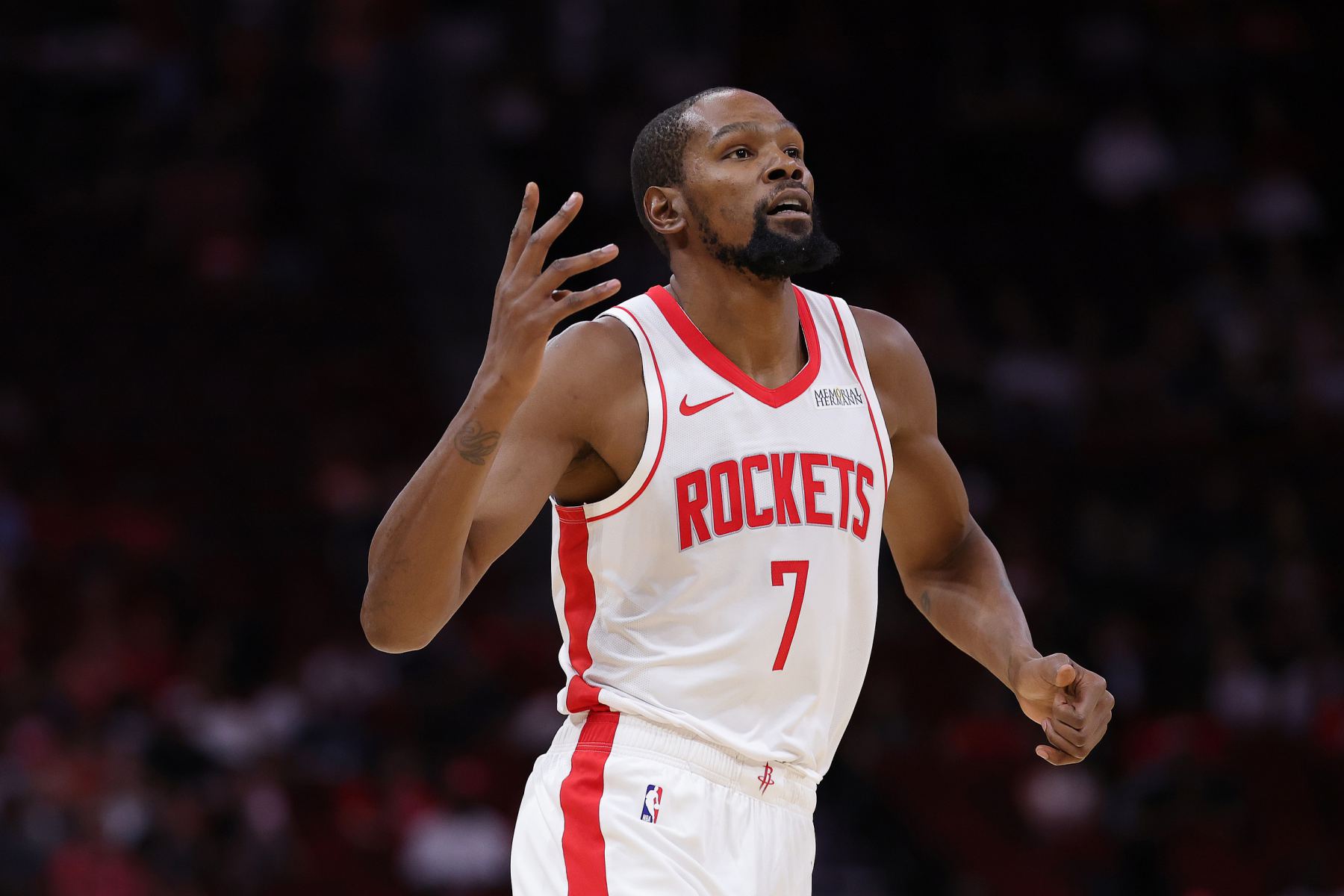 KD: The outstanding performance of James, Curry, Harden and other veteran players inspired me to persevere.